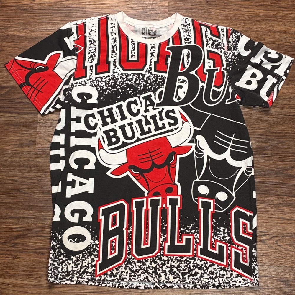 Chicago Bulls NBA All Over Print Graphic T-Shirt Men's M Red Black White
